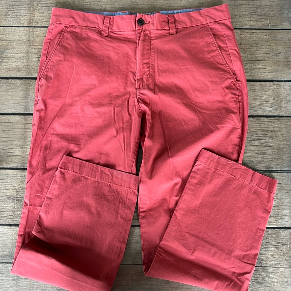 Mens GAP 34” x 30” Straight Red Lightweight Chinos